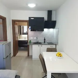 ellenőrizze a rendelkezésre állást